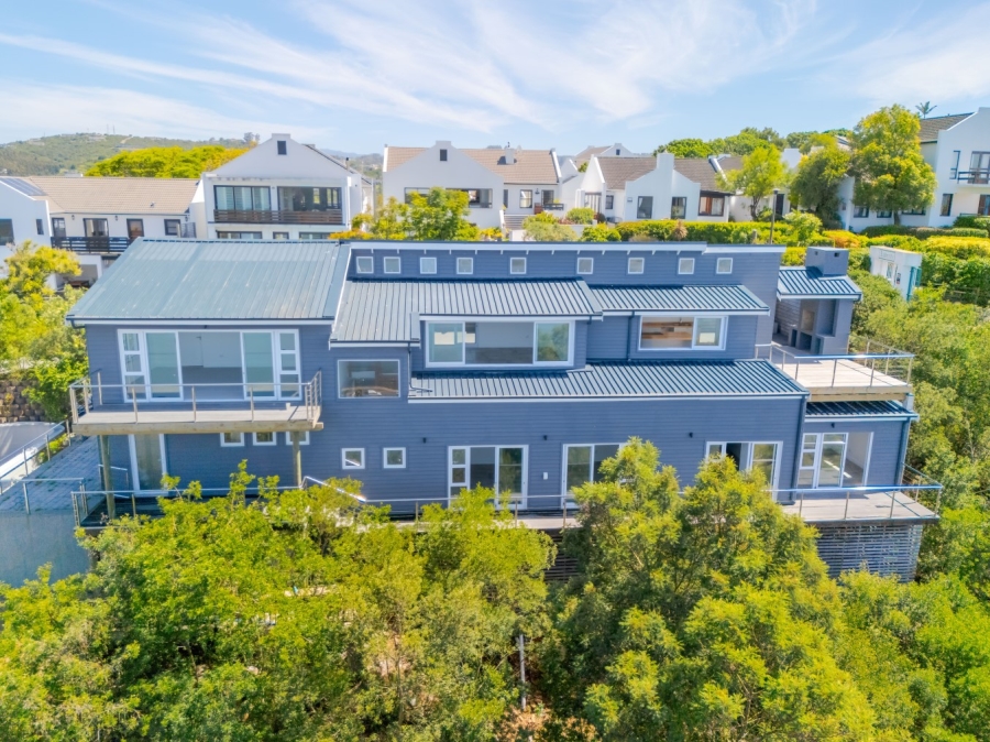 5 Bedroom Property for Sale in Paradise Western Cape